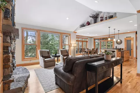 2121 Crestview Dr, Excelsior, MN 55331 photo 8