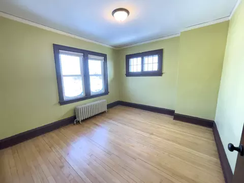 Bedroom - 629 N 19th Ave E, Duluth, MN 55812 photo 3 of 7