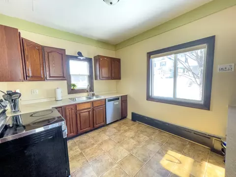 Kitchen - 629 N 19th Ave E, Duluth, MN 55812 photo 1 of 4