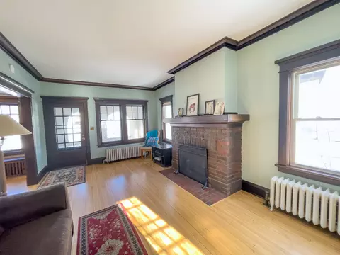 Living - 629 N 19th Ave E, Duluth, MN 55812 photo 3 of 6