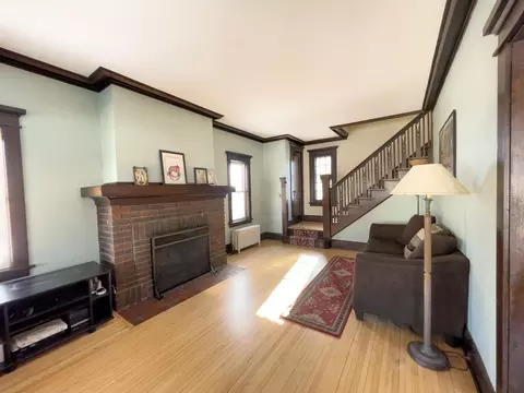 Living - 629 N 19th Ave E, Duluth, MN 55812 photo 1 of 6
