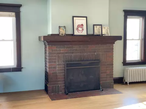 Living - 629 N 19th Ave E, Duluth, MN 55812 photo 6 of 6