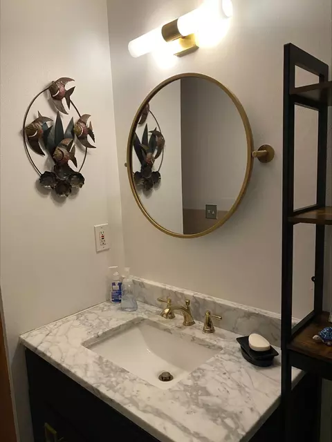 Bath - 1621 City View Dr, Eagan, MN 55121 photo 1 of 5