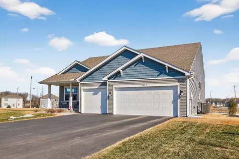 12420 Amber Dr, Rogers, MN 55374