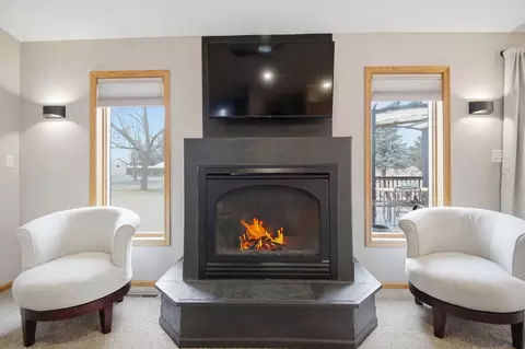 Living - 1710 16th St SW, Austin, MN 55912 photo 1 of 4