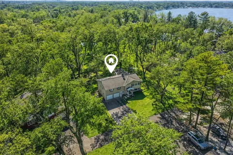 5301 Oakwood Dr, White Bear Township, MN 55110