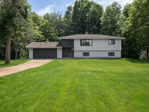 10638 Maple Ln, Rogers, MN 55374