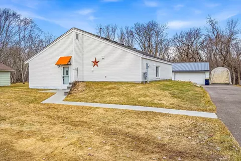 30120 Akerson St, Lindstrom, MN 55045