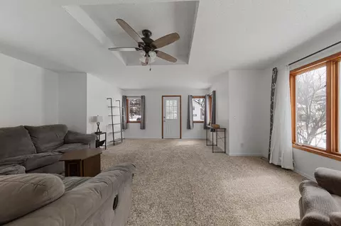 Living - 711 8th St NW, Austin, MN 55912 photo 2 of 2