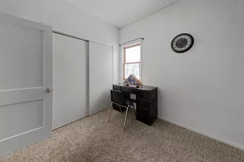 Bedroom - 711 8th St NW, Austin, MN 55912 photo 2 of 7
