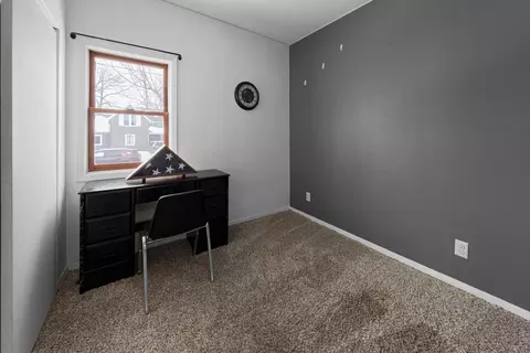 Bedroom - 711 8th St NW, Austin, MN 55912 photo 1 of 7