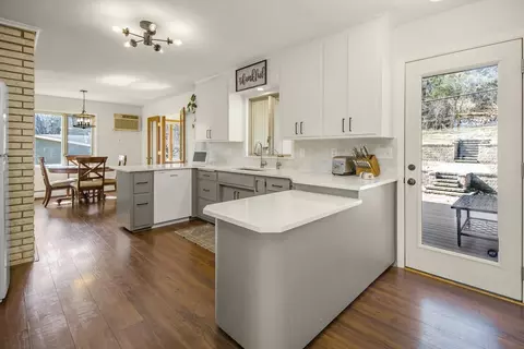 112 Rustle Rd, Jordan, MN 55352