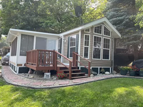 2221 Reubens Ln SW #35, Farwell, MN 56327
