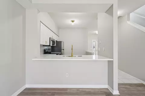 Kitchen - 2232 White Water Way, Eagan, MN 55122 photo 3 of 3