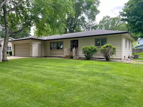 1804 7th St SW, Willmar, MN 56201