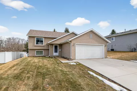 3714 10th Ave SW, Rochester, MN 55902