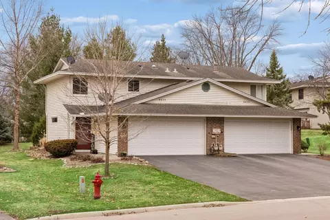 8425 W 97th St, Bloomington, MN 55438