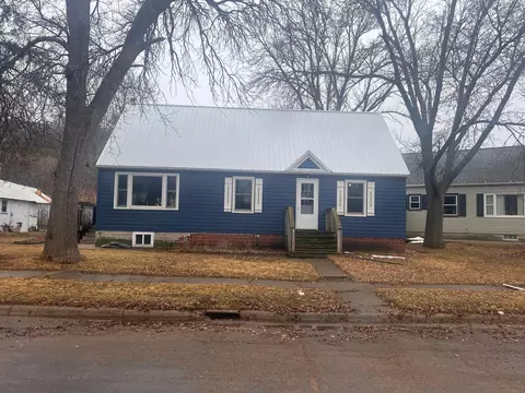 202 Grant St S, Lake Benton, MN 56149