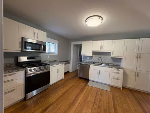Kitchen - 35 3rd St SE, Plainview, MN 55964 photo 1 of 5