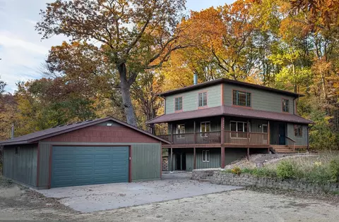 19230 Larkspur Ave N, Marine On Saint Croix, MN 55047