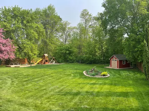 10453 61st St NE, Albertville, MN 55301