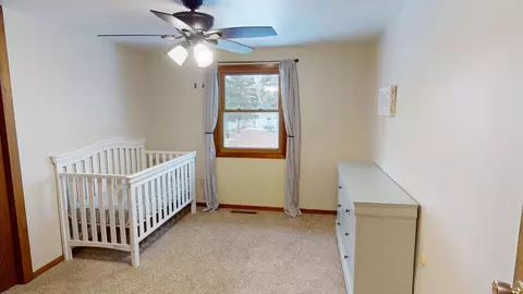 Bedroom - 1915 6th Ave NW, Austin, MN 55912 photo 2 of 8