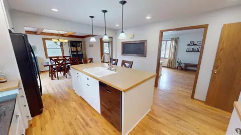 Kitchen - 1915 6th Ave NW, Austin, MN 55912 photo 4 of 5
