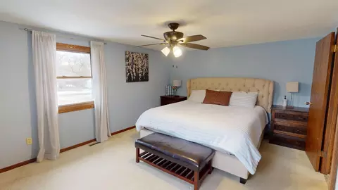 Bedroom - 1915 6th Ave NW, Austin, MN 55912 photo 4 of 8