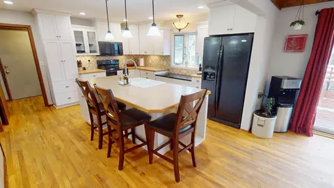 Kitchen - 1915 6th Ave NW, Austin, MN 55912 photo 5 of 5