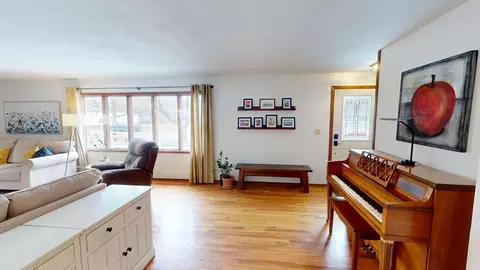 Entry Way - 1915 6th Ave NW, Austin, MN 55912 photo 1 of 3