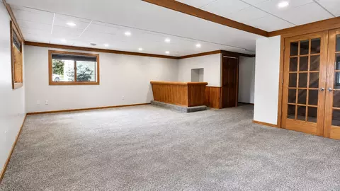 Living - 7352 Ahles Rd, Saint Cloud, MN 56301 photo 9 of 11