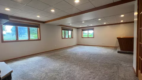 Living - 7352 Ahles Rd, Saint Cloud, MN 56301 photo 8 of 11