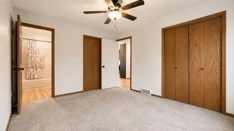 Bedroom - 7352 Ahles Rd, Saint Cloud, MN 56301 photo 4 of 10