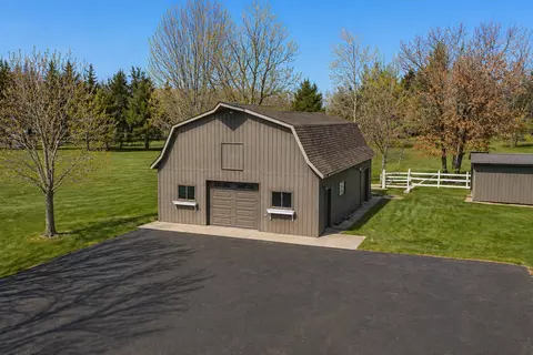 Exterior - 7352 Ahles Rd, Saint Cloud, MN 56301 photo 6 of 7