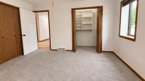Bedroom - 7352 Ahles Rd, Saint Cloud, MN 56301 photo 5 of 10