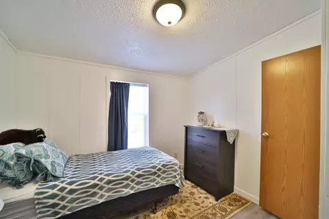 Bedroom - 2188 E Five Point Lake Dr NW, Hackensack, MN 56452 photo 7 of 8