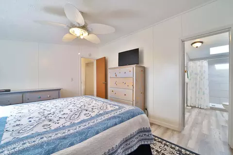 Bedroom - 2188 E Five Point Lake Dr NW, Hackensack, MN 56452 photo 3 of 8