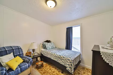 Bedroom - 2188 E Five Point Lake Dr NW, Hackensack, MN 56452 photo 5 of 8