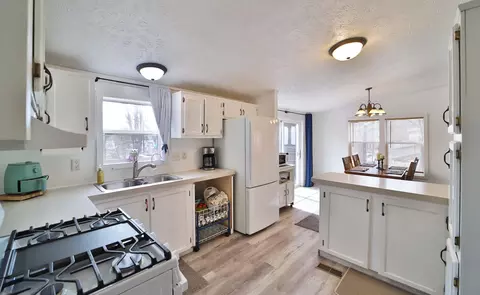 Kitchen - 2188 E Five Point Lake Dr NW, Hackensack, MN 56452 photo 1 of 4