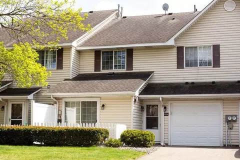 2556 Lockwood Dr #59, Mendota Heights, MN 55120