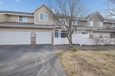 17878 Cobblestone Way, Eden Prairie, MN 55347