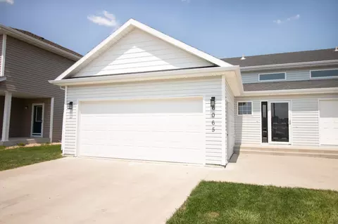 6065 60 Ave S, Fargo, ND 58104