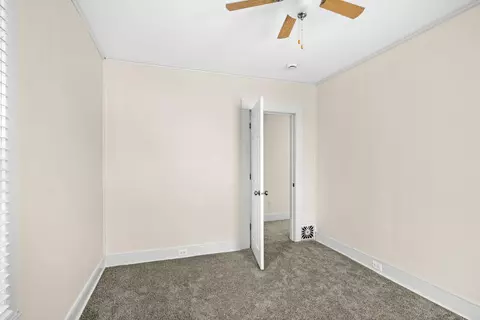 Bedroom - 4723 W 6th St, Duluth, MN 55807 photo 6 of 6