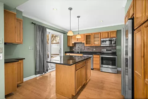Kitchen - 4723 W 6th St, Duluth, MN 55807 photo 1 of 3