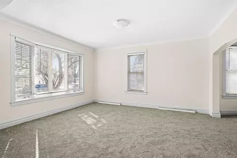 Living - 4723 W 6th St, Duluth, MN 55807 photo 1 of 4