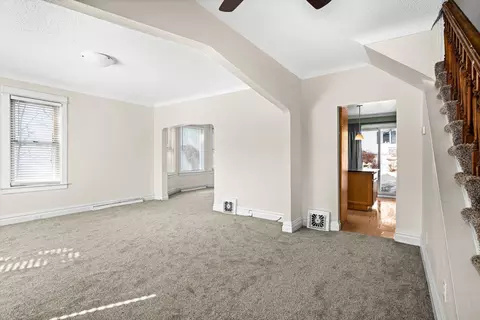 Living - 4723 W 6th St, Duluth, MN 55807 photo 4 of 4