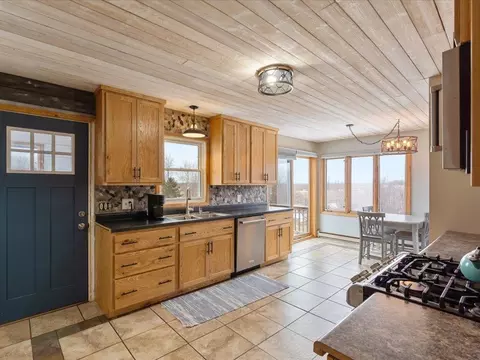 Kitchen - 12191 Oakridge Rd, Brainerd, MN 56401 photo 2 of 2