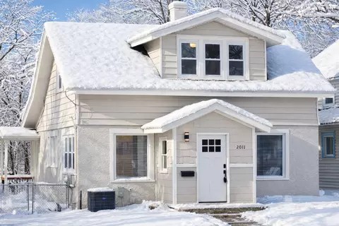 2011 2nd Ave N, Minneapolis, MN 55405