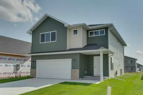 2529 36th Ave S, Moorhead, MN 56560