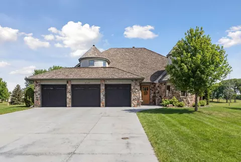 8730 Hillswick Trl, Brooklyn Park, MN 55443